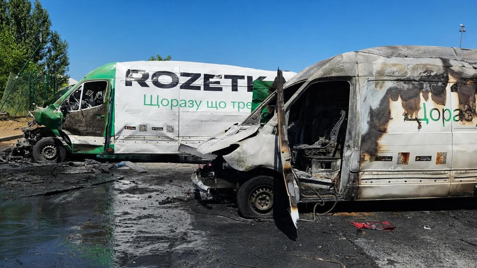 Российский дрон попал в склад Rozetka в Броварах: погиб человек